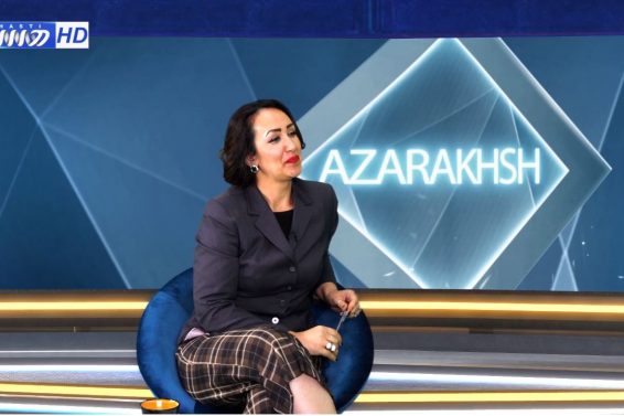 Roya Azada Azarakhsh Show